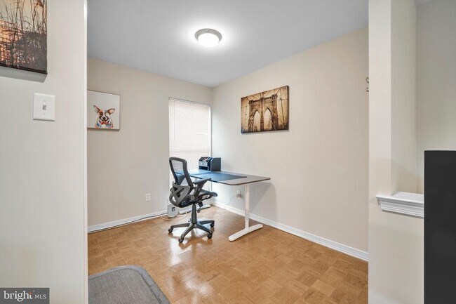 Foto del edificio - 3271 Red Lion Rd