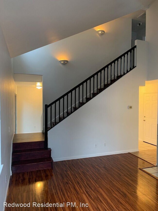 Foto del edificio - 3 br, 2.5 bath House - 992 Raccoon Lane