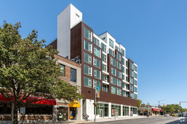 Building Photo - Orion Sunnyside