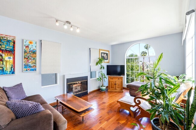 Foto del edificio - 612 Alta Vista Dr