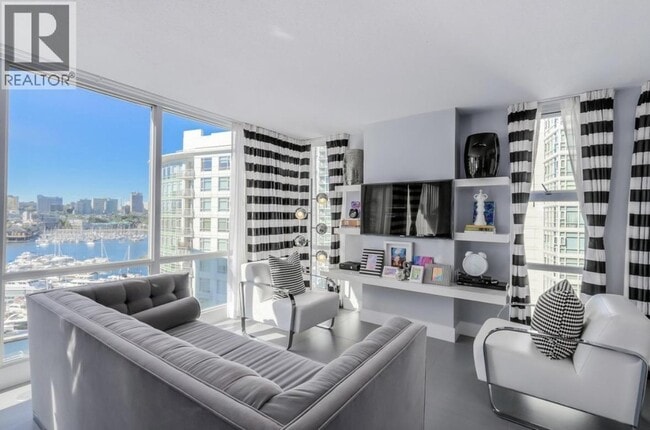 Building Photo - 193 Aquarius Mews