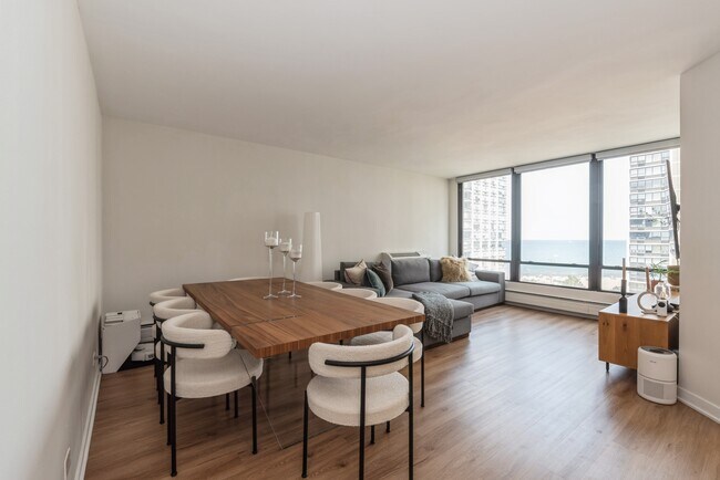 Foto del edificio - 5740 N Sheridan Rd
