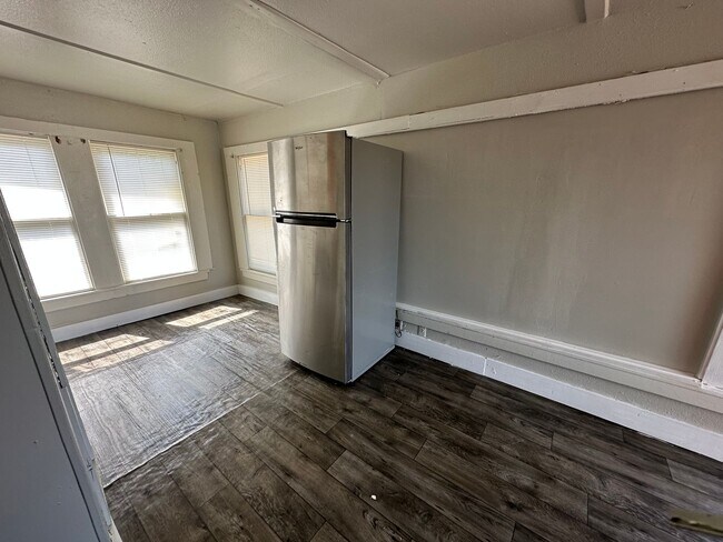 Foto del edificio - 820 College St