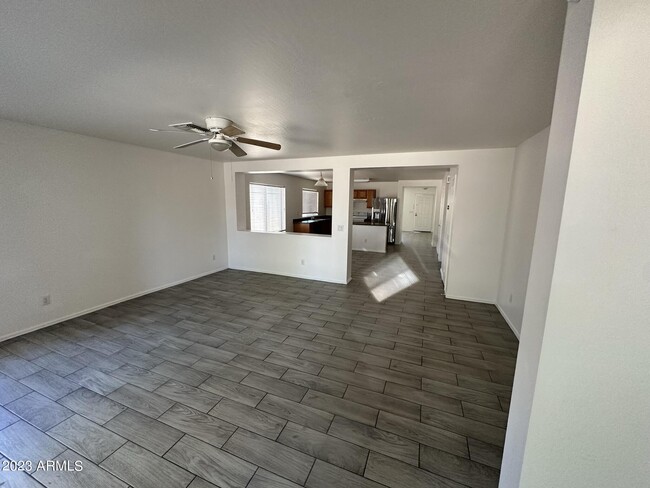 Building Photo - 3214 W Alta Vista Rd
