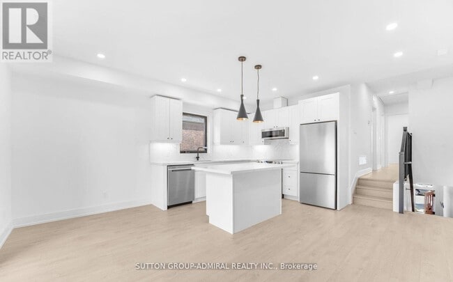 Building Photo - 366 Margueretta St