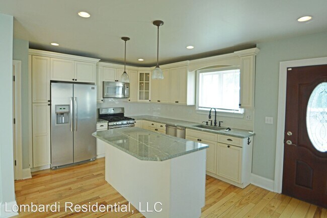 Building Photo - 4 br, 4 bath House - 732 Arnold Ave