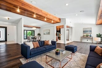 Building Photo - 3184 Dona Sarita Pl