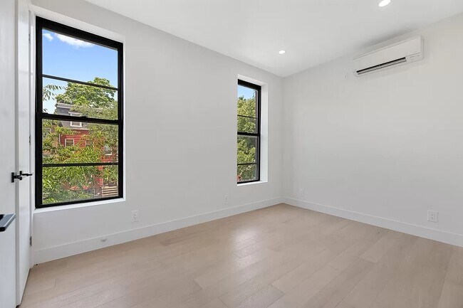 Building Photo - 475 Sixth Avenue