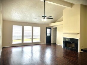 Building Photo - 8239 Squires Pl Dr