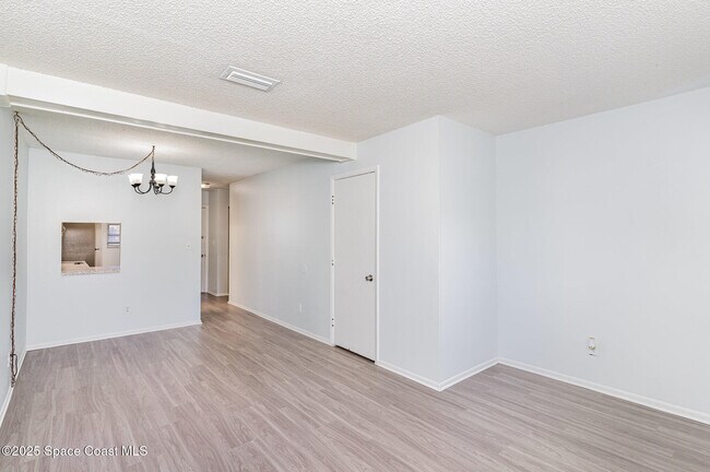 Foto del edificio - 204 Seminole Ave W