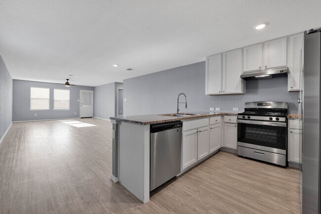 Building Photo - Home for Rent in SE San Antonio!