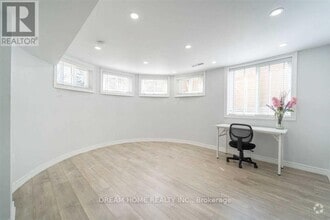 Building Photo - 6 Alcester Ct