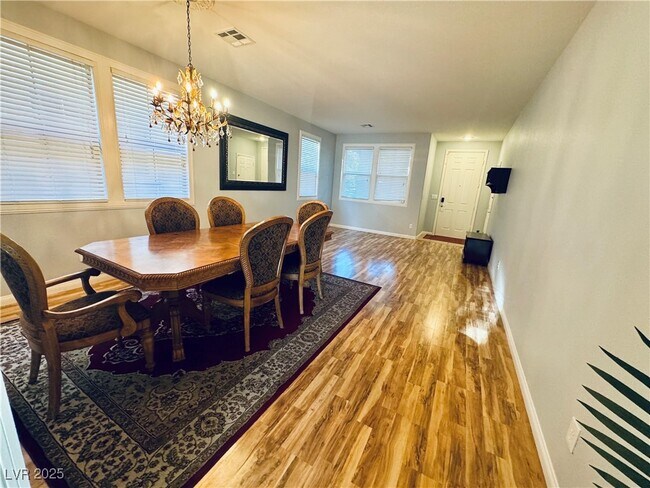 Foto del edificio - 5553 Fairmeade Way