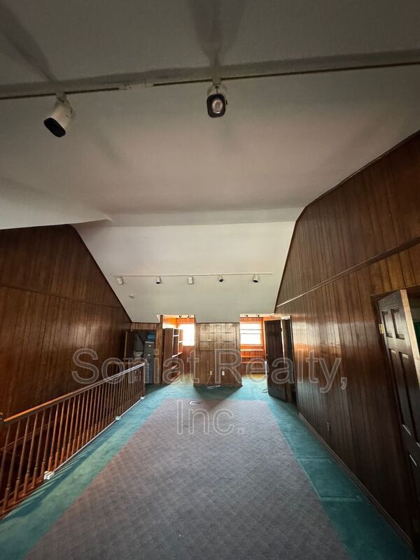 Foto del edificio - 233 Jefferson Heights Ave