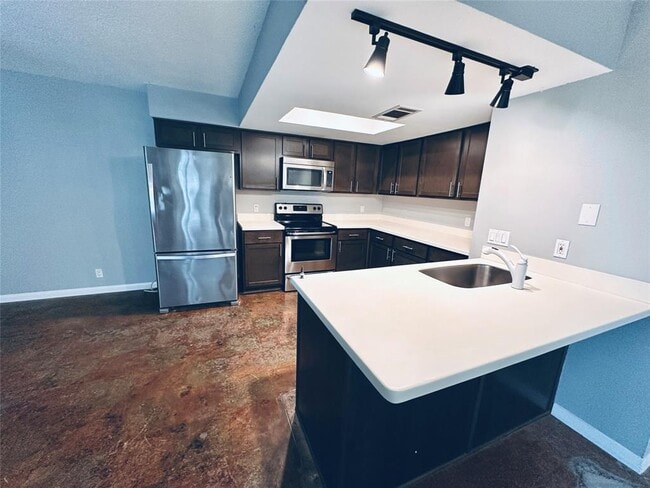 Foto del edificio - 3416 Willowrun Dr