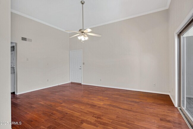 Foto del edificio - 3500 Hayden Rd