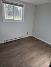 Building Photo - 2212 Redwood St