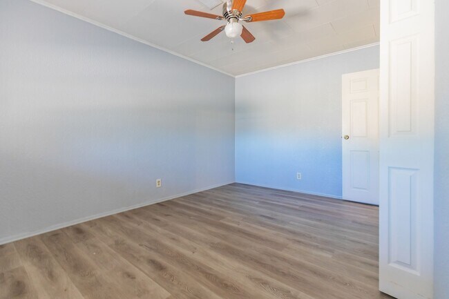 Foto del edificio - Well Maintained 3 Bedroom 1.5 Bath Home!