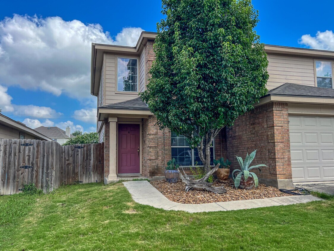 Foto principal - 218 Val Verde Dr