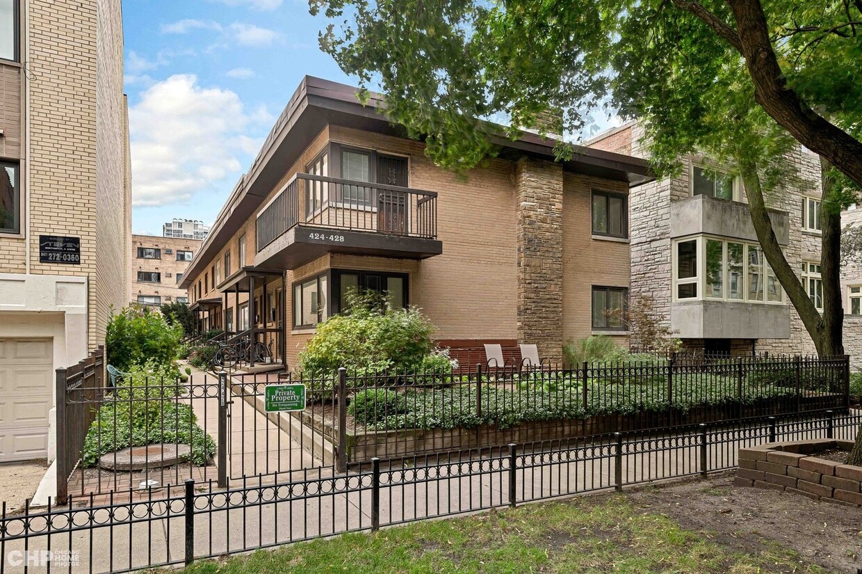 428 W Wellington Ave, Chicago, IL 60657 Townhome Rentals in Chicago