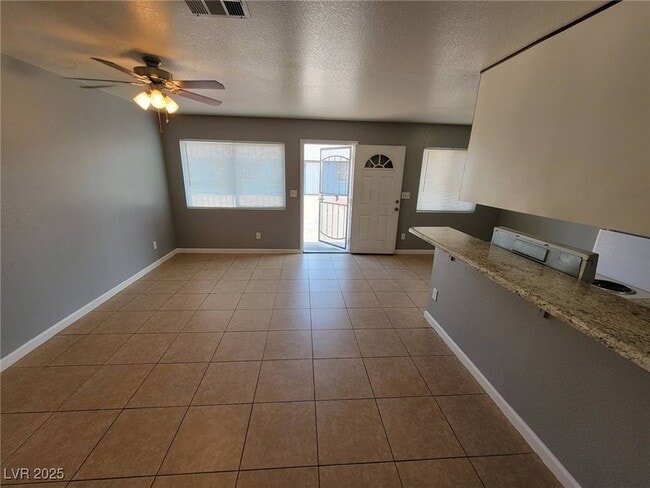 Building Photo - 2023 Bassler St