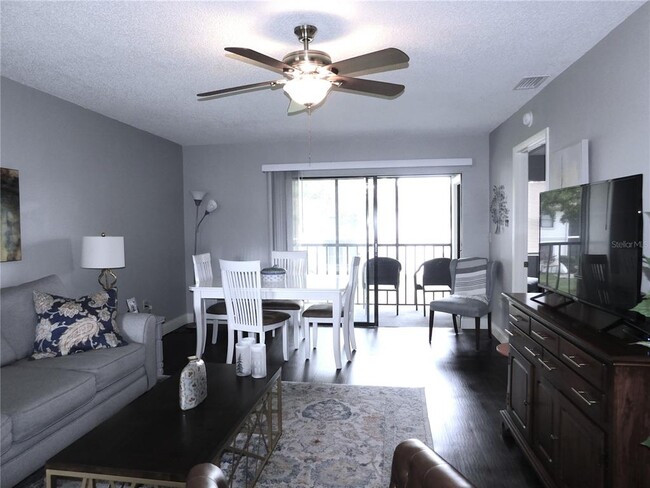 Building Photo - 310 Windward Pl