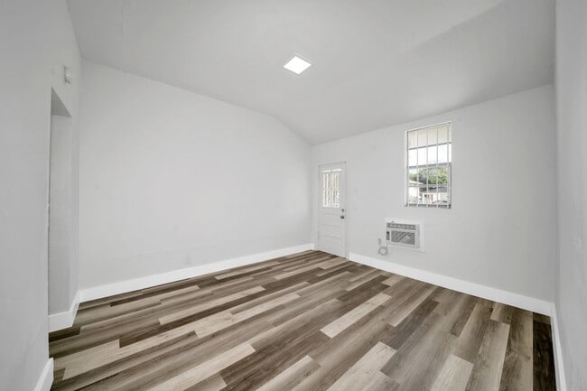 Building Photo - 2750 NW 60th St