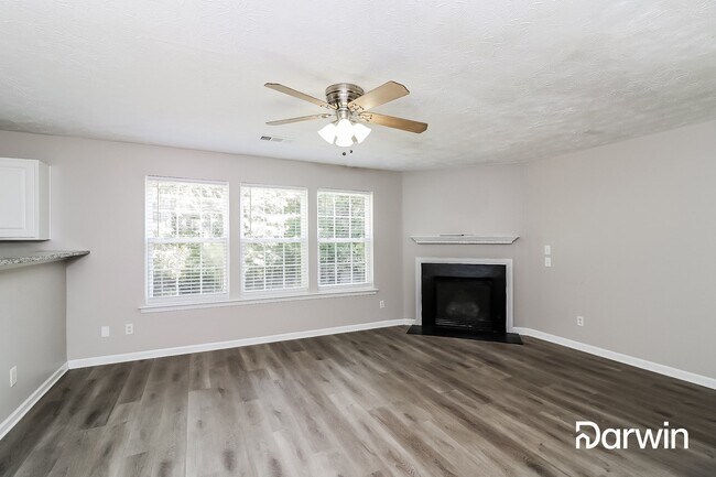 Building Photo - 45 Waterbury Way