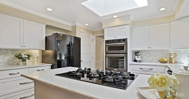 Foto del edificio - 2322 233rd Ave NE