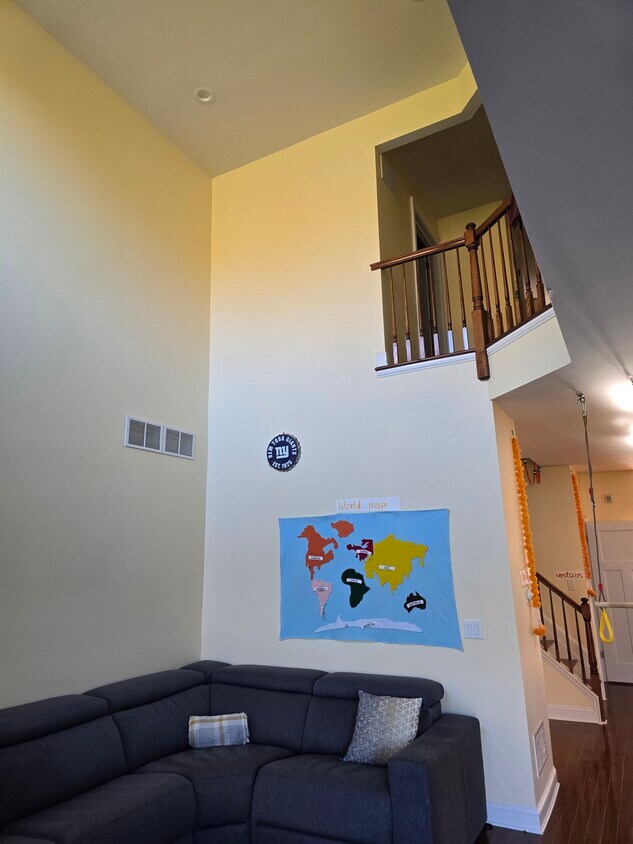 Foto principal - 53 McCormick Ave S