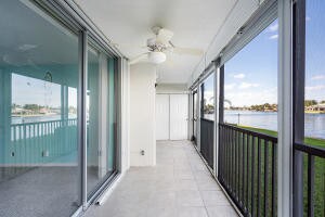 Building Photo - 2 Bed/2 Bath Condo in Deerfield Beach