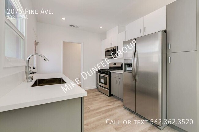 Foto del edificio - 2075 Pine Ave