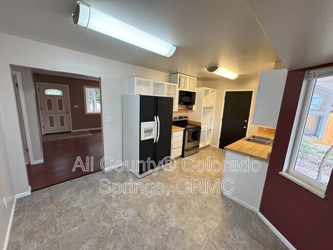 Foto del edificio - 3611 Pembroke St