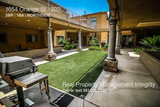 Foto del edificio - 1054 N Orange St