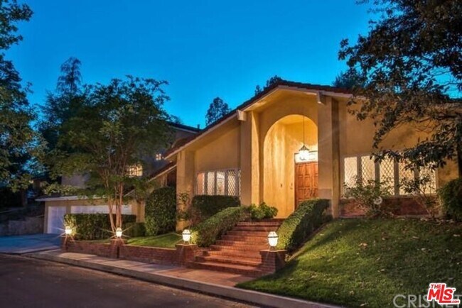 Foto del edificio - 4949 Palomar Dr