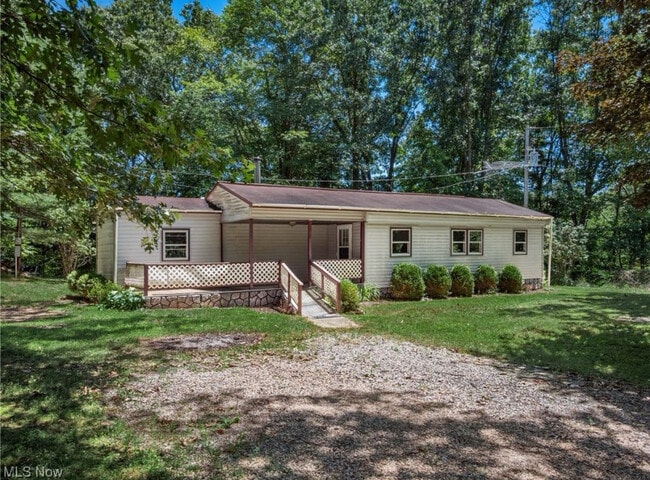 Building Photo - 66090 Wolfs Den Rd