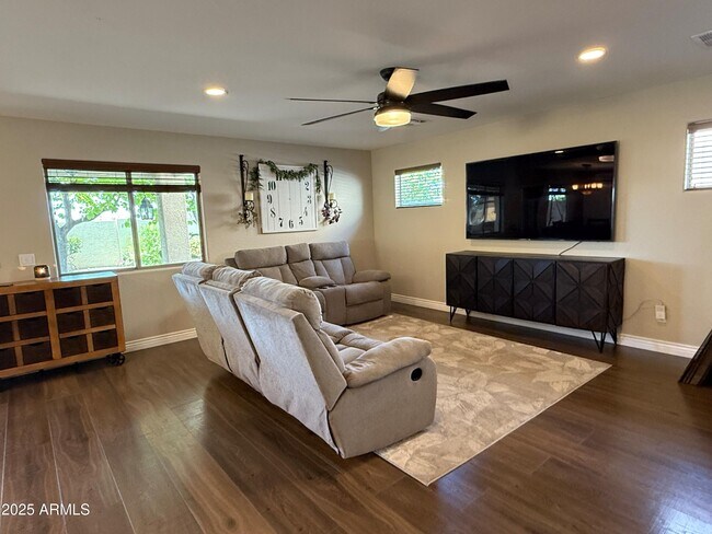 Foto del edificio - 21550 N 120th Ln