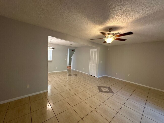 Foto del edificio - Fabulous 3 Bedroom, 2 Bathroom Home in Win...