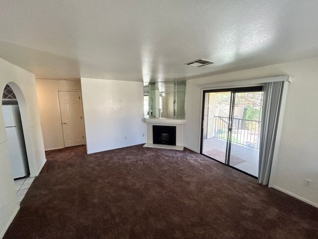 Foto del edificio - Charming 2 Bedroom, 2 Bath Condo nestled i...