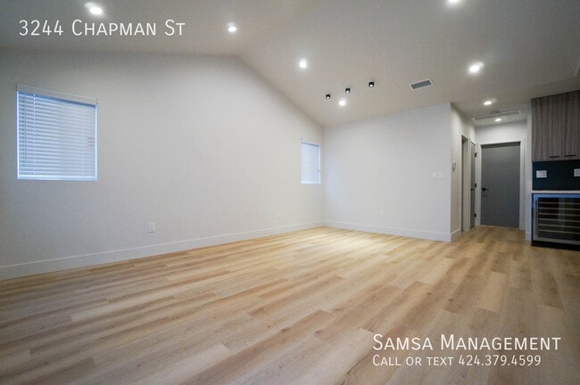 Building Photo - 3244 Chapman St