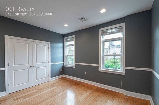 Building Photo - 2135 S 16th St