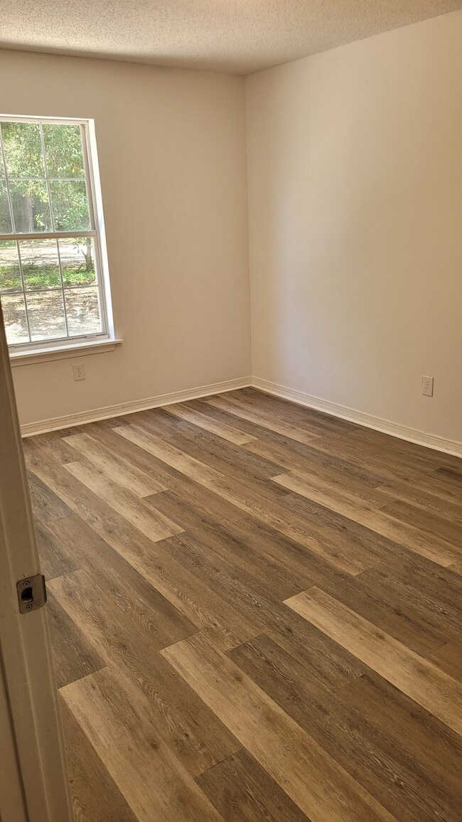 Building Photo - 2217 Boykin Blvd