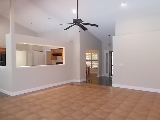 Foto del edificio - 2465 Culbreath Rd