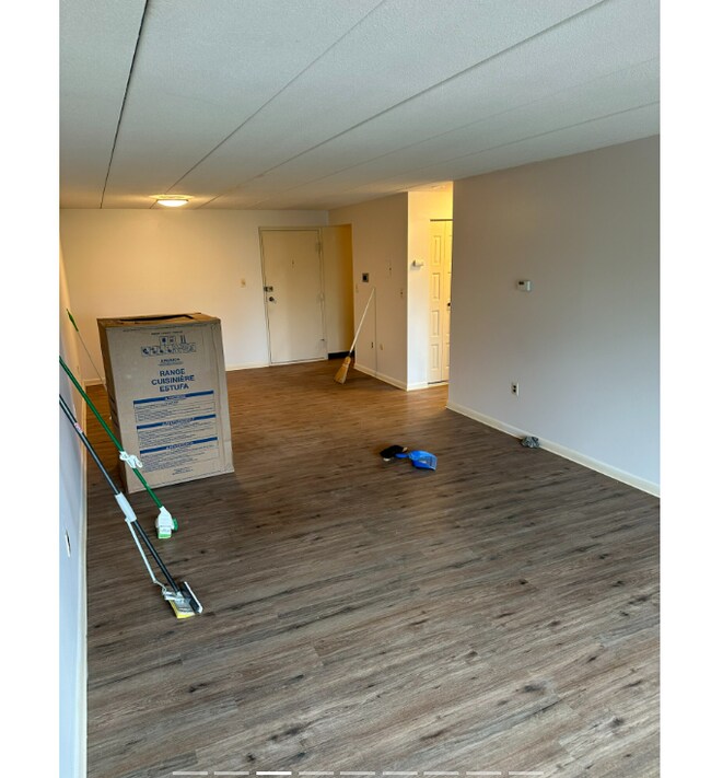 Building Photo - 29 Normandy Ave