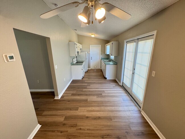 Foto del edificio - Charming 3 bedroom/2bath Home in Auburndal...