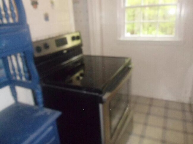 Foto del edificio - 227 Garden Ln