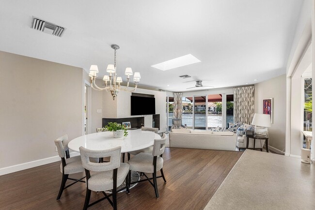 Foto del edificio - 811 Palm Trail