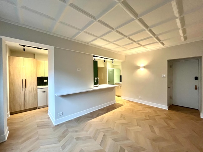 Foto del edificio - 1204 N LaSalle St