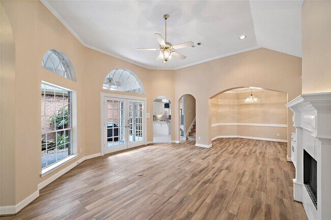 Building Photo - 6907 Tournament Dr
