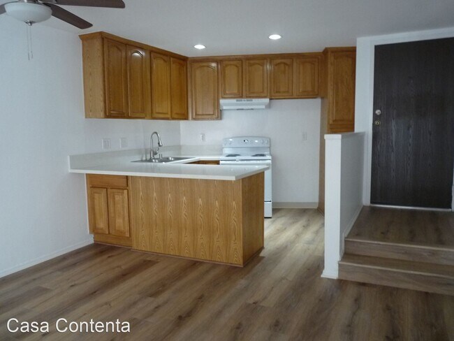 Foto del edificio - 8780 Shoreham Dr